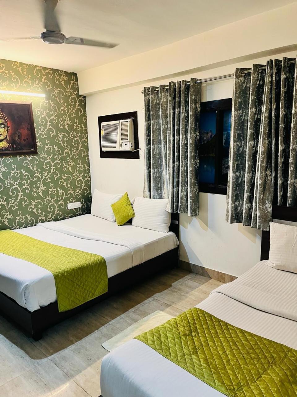 Sky View Near Delhi Airport 3* New Delhi